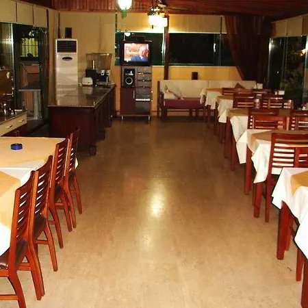 Kutberk Hotel 2*